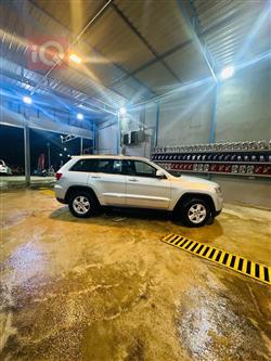 جیپ گراند شیرۆکی